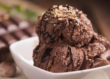 immagine gelato artigianale al cioccolato